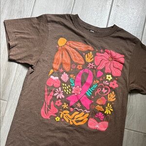 NWOT Love in Faith Floral Graphic Tee - Breast Cancer Awareness
